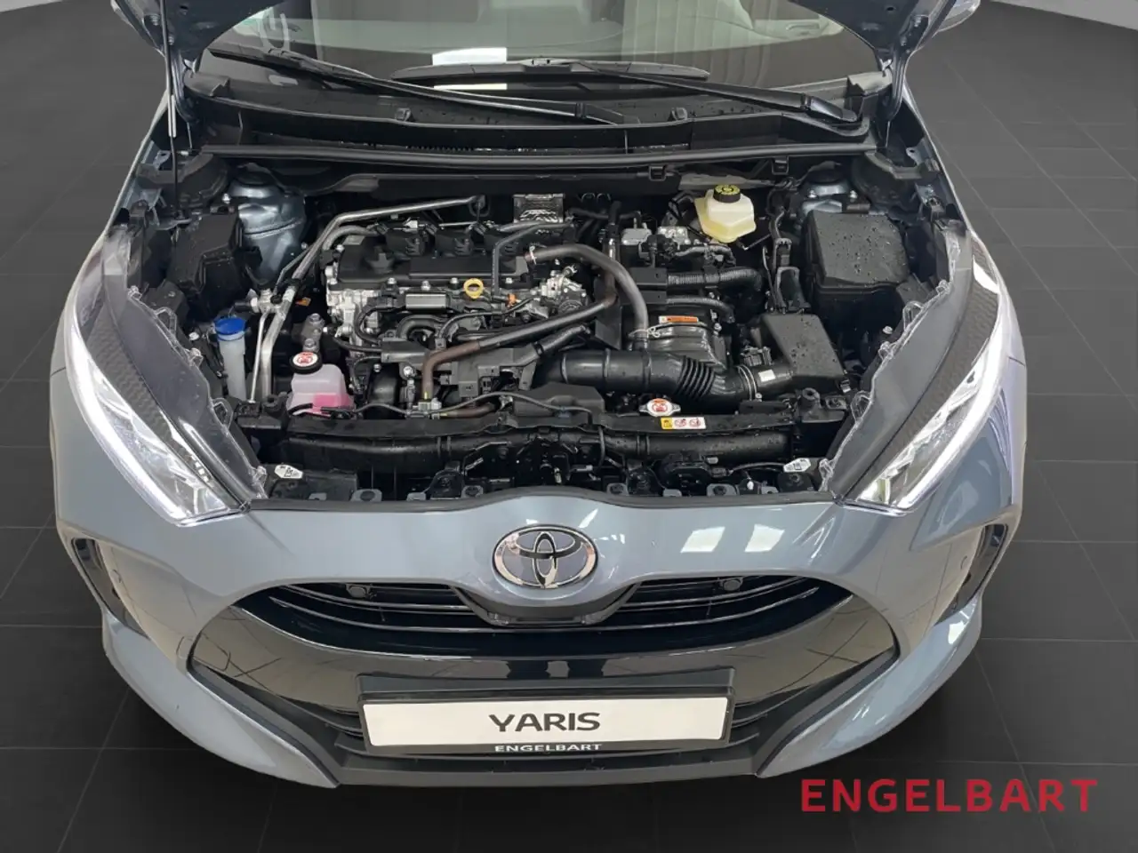 Toyota Yaris 14