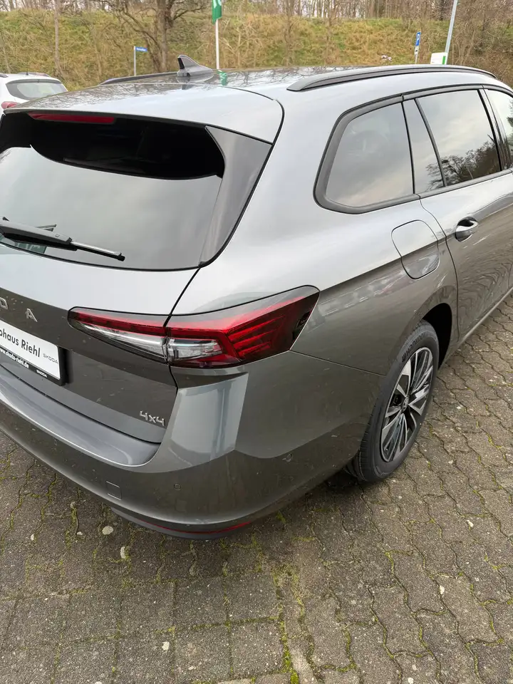 Skoda Superb 6