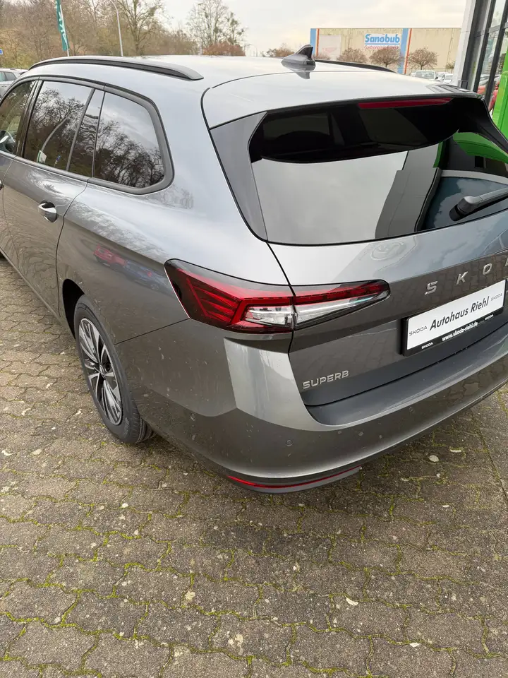 Skoda Superb 8