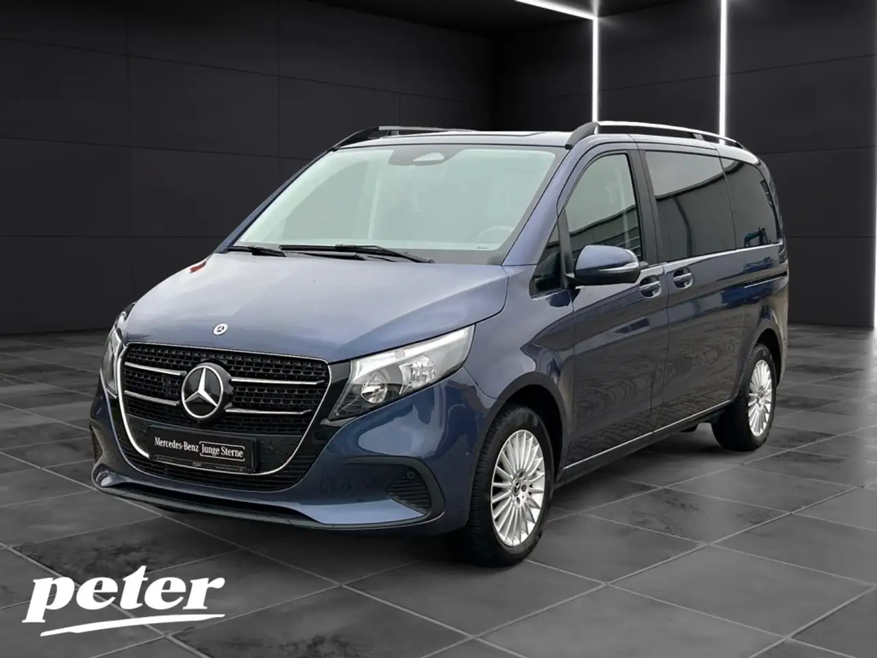 Mercedes-Benz V 220