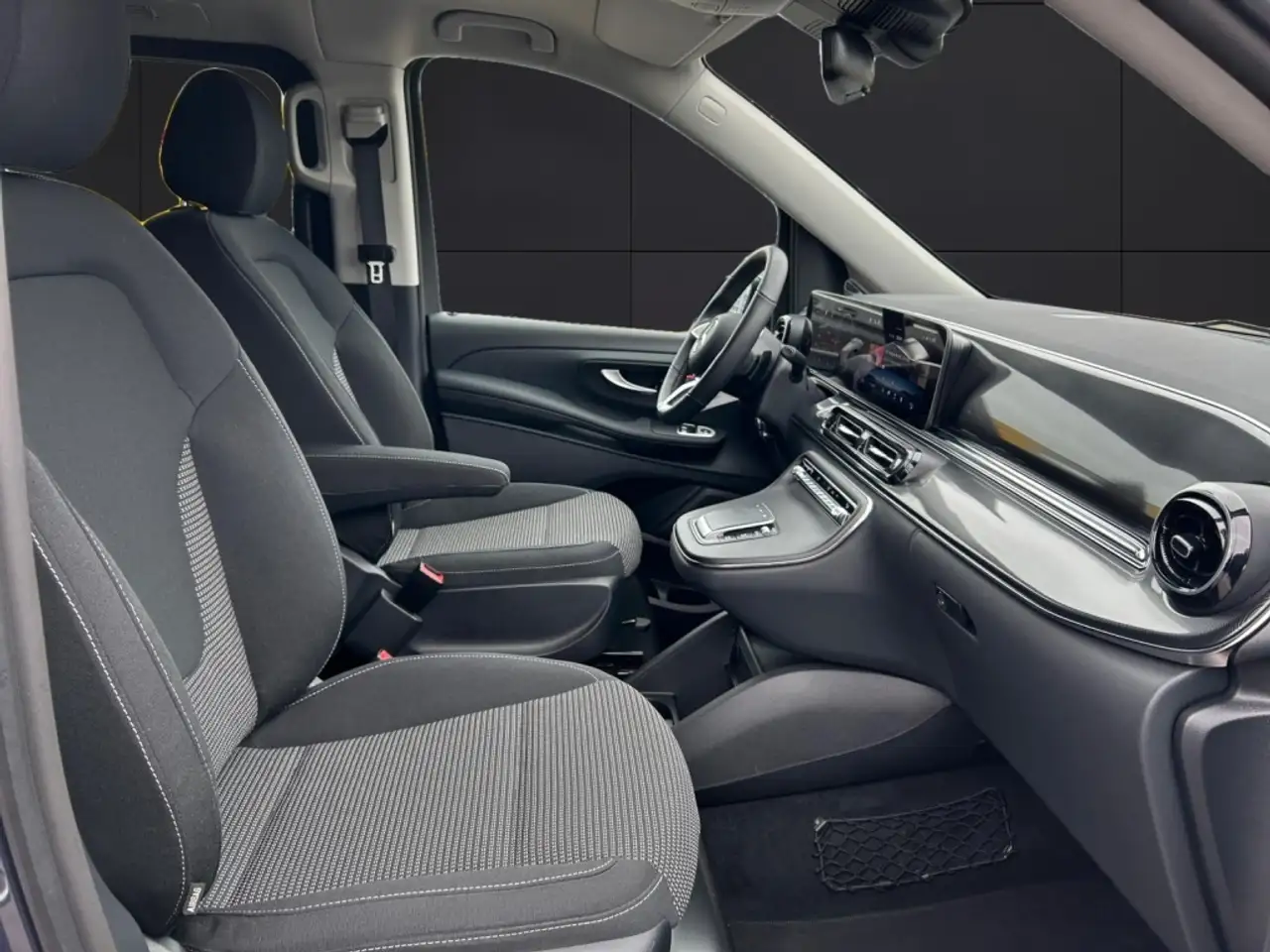 Mercedes-Benz V 220 11