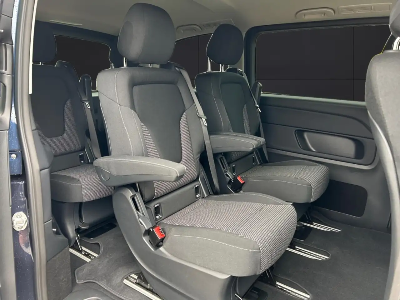 Mercedes-Benz V 220 12