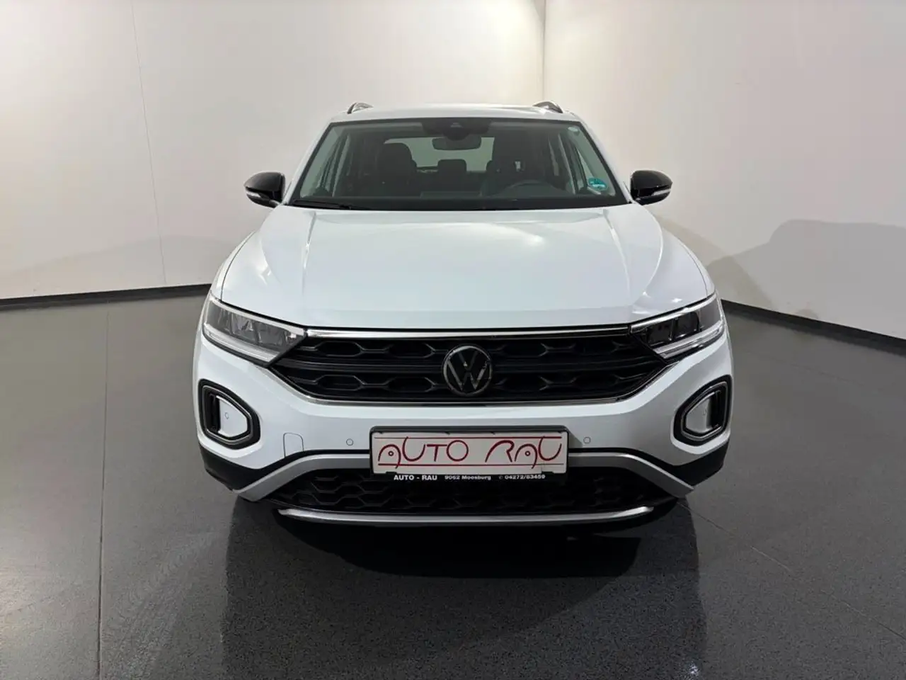 Volkswagen T-Roc 3