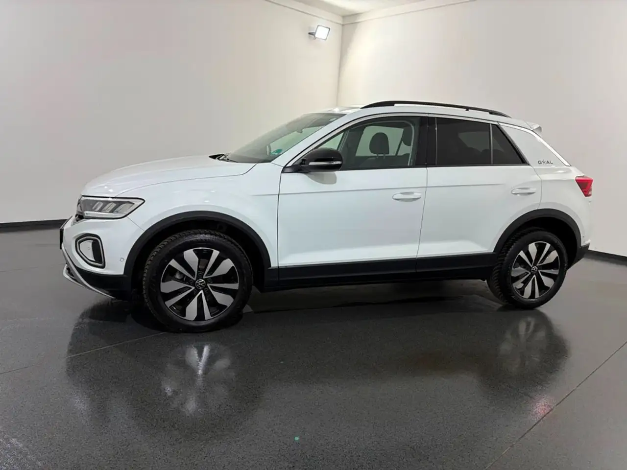 Volkswagen T-Roc 4