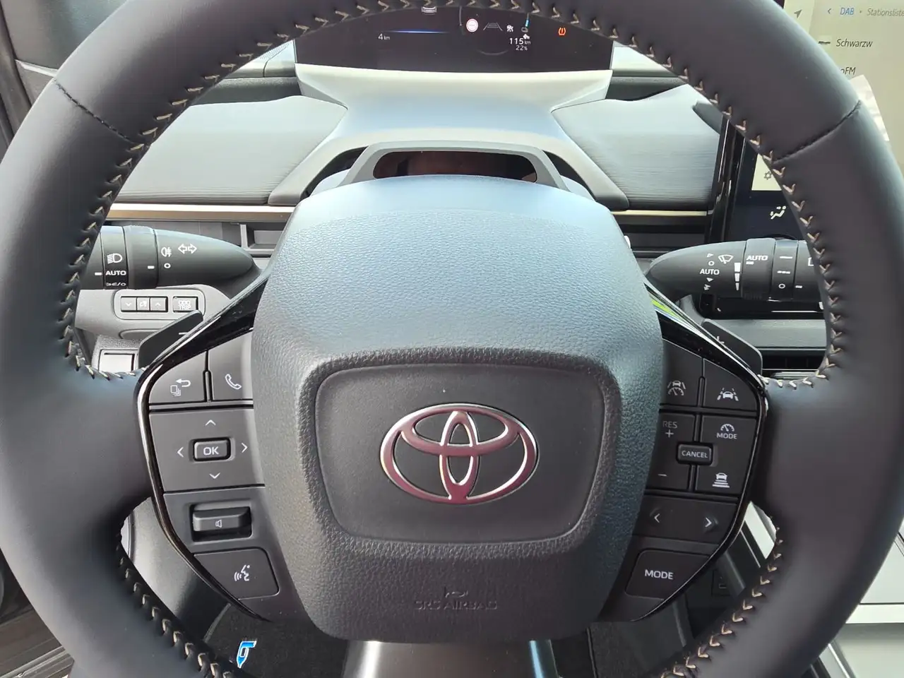 Toyota bZ4X 13