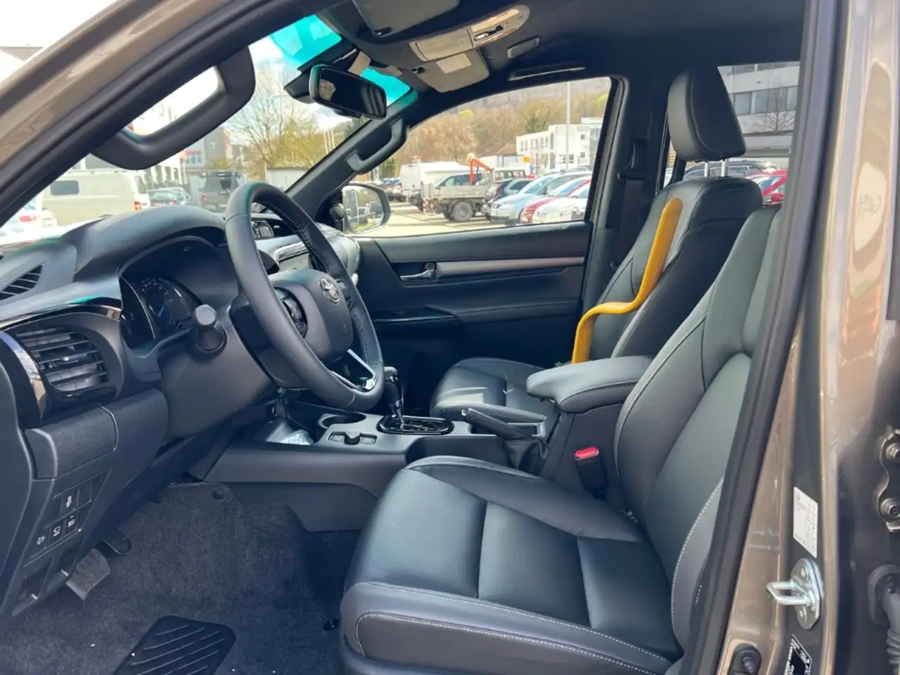 Toyota Hilux 13