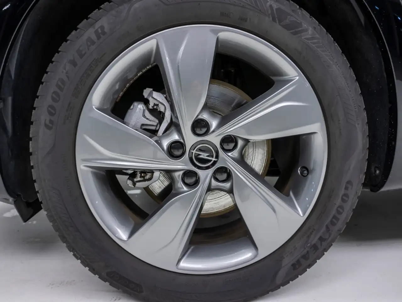 Opel Grandland 9