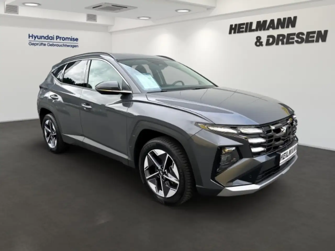 Hyundai TUCSON 2