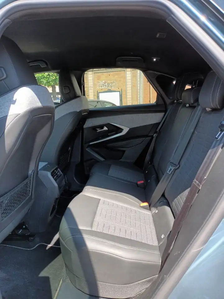 Peugeot 3008 1200 8