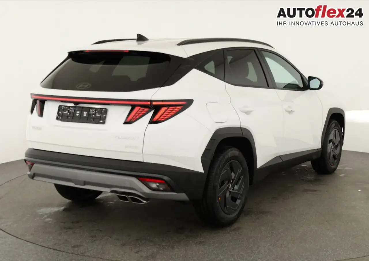 Hyundai TUCSON 2