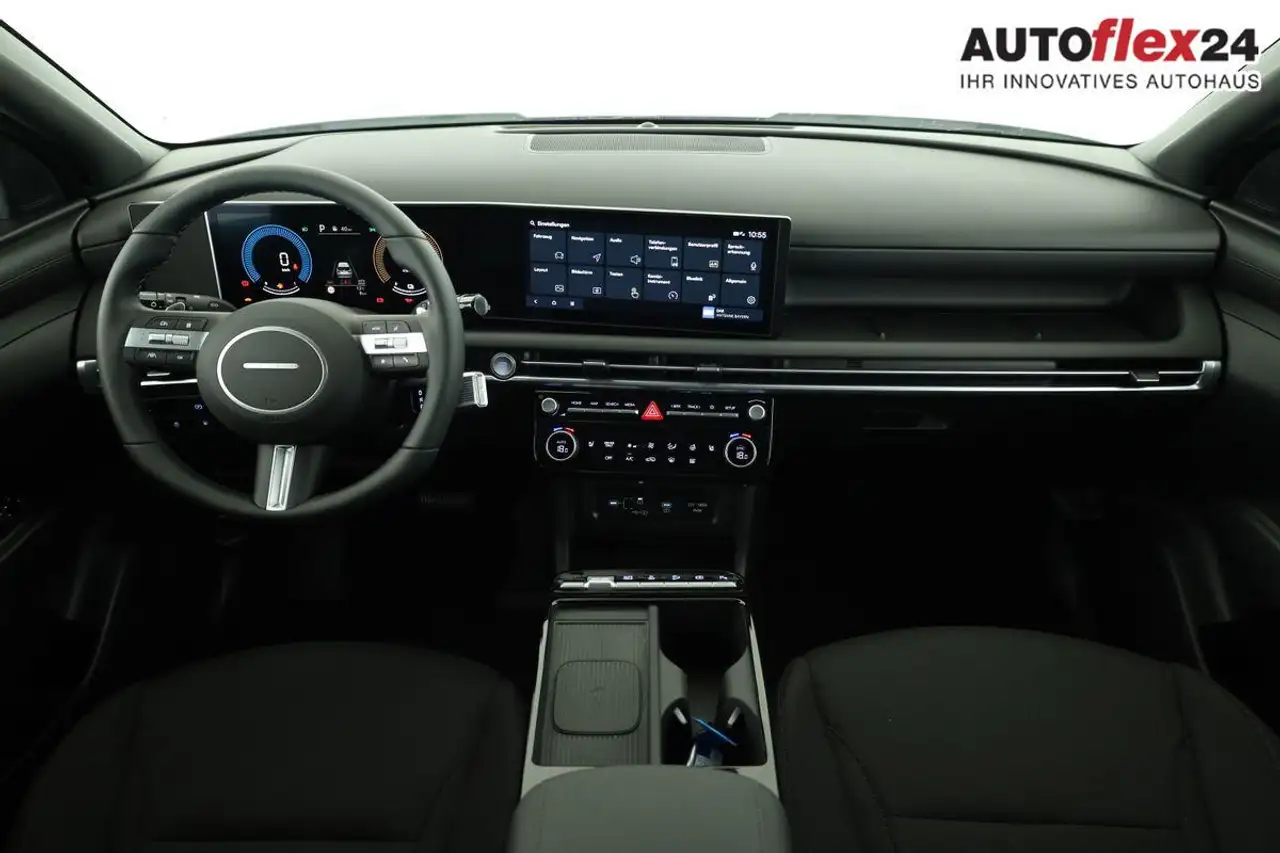 Hyundai TUCSON 4