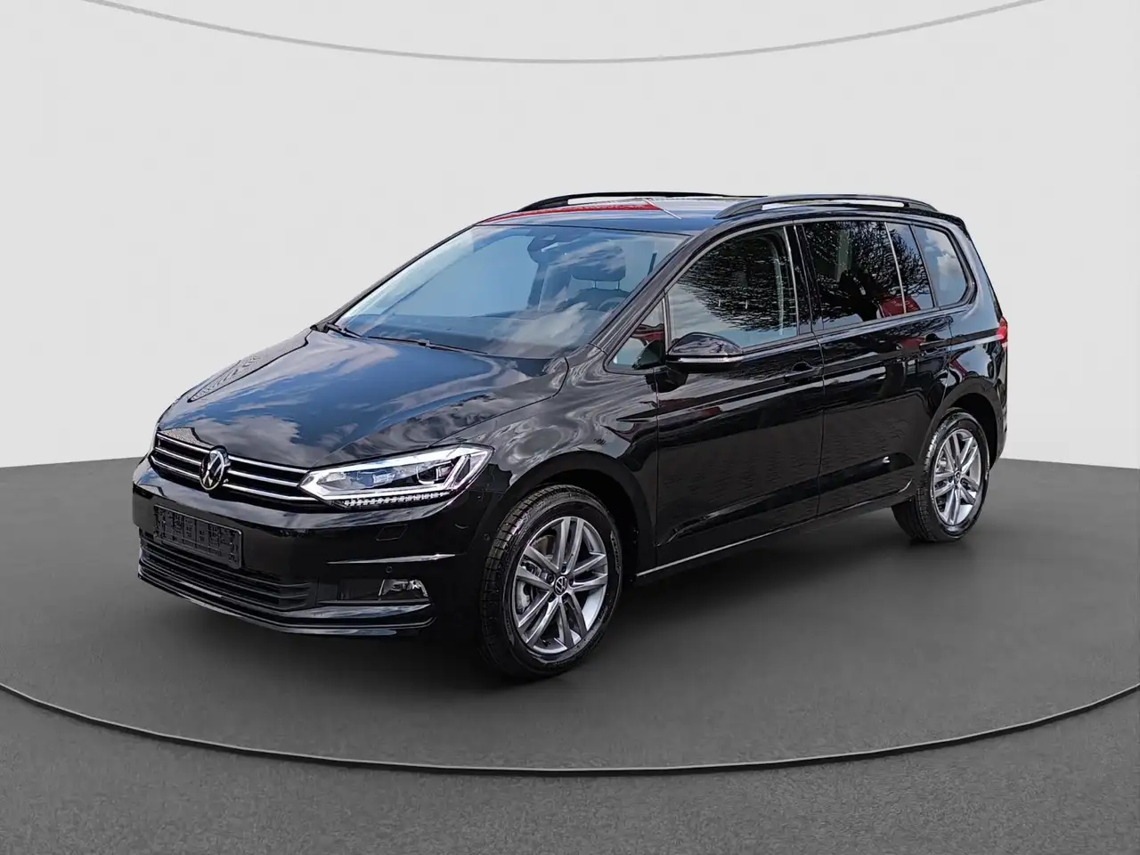 Volkswagen Touran 2
