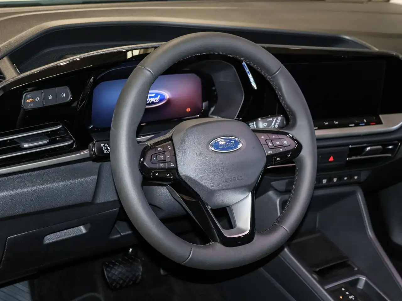 Ford Tourneo 9