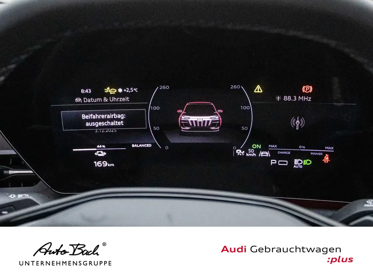 Audi Q6 13