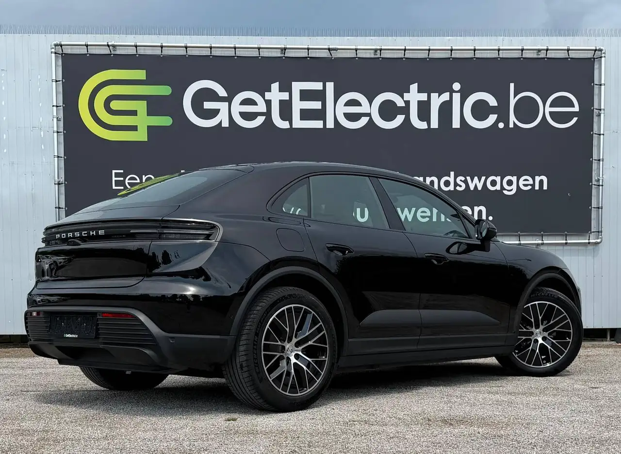 Porsche Macan 5