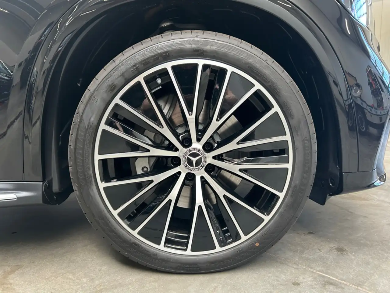 Mercedes-Benz GLC 400 5