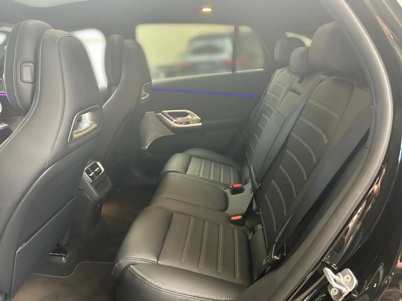 Mercedes-Benz GLC 400 13