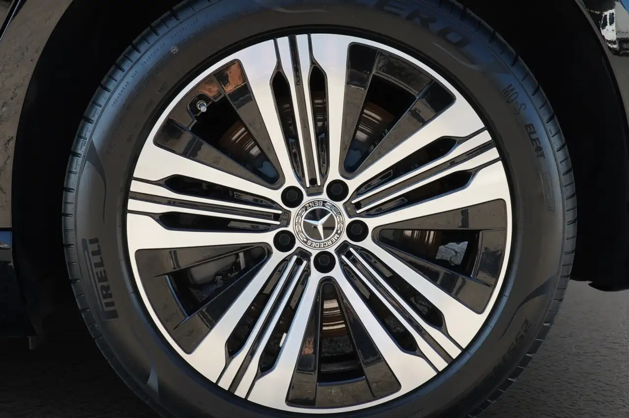 Mercedes-Benz EQS 5