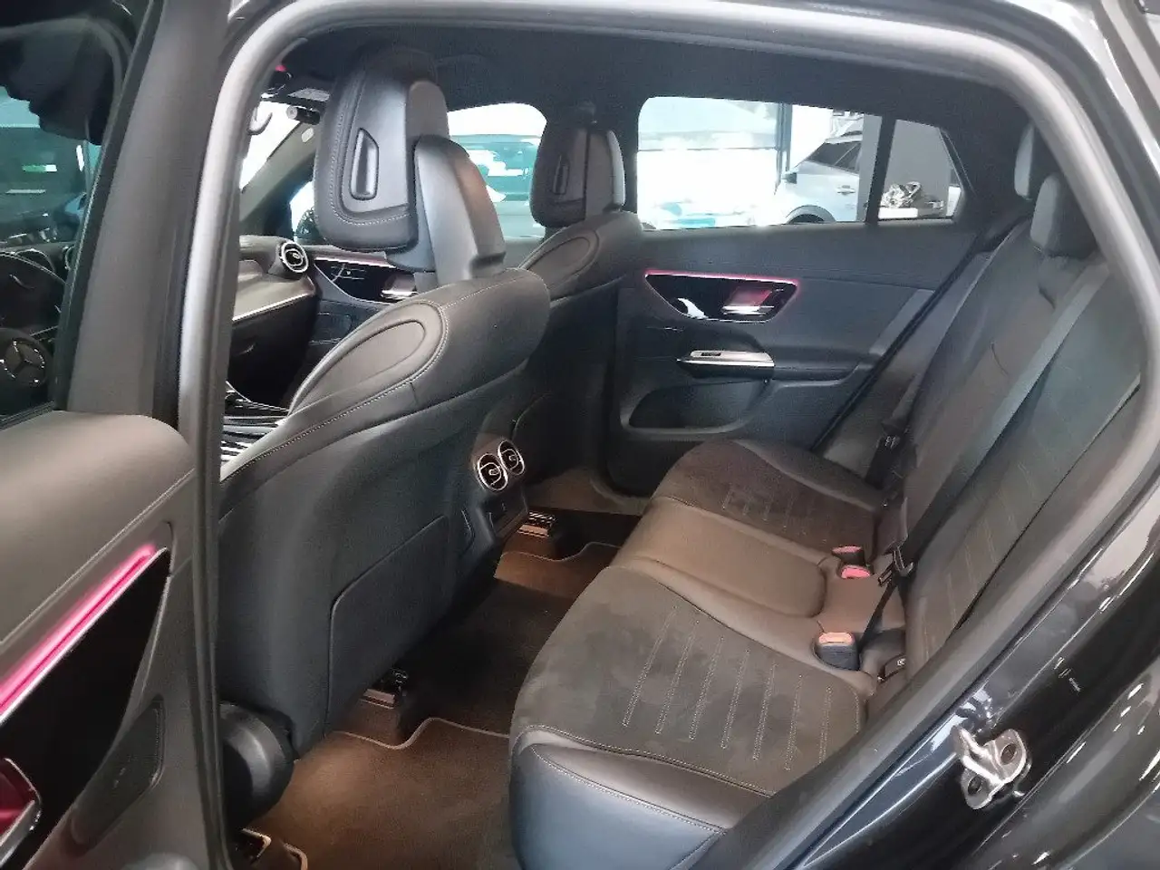 Mercedes-Benz GLC 220 9