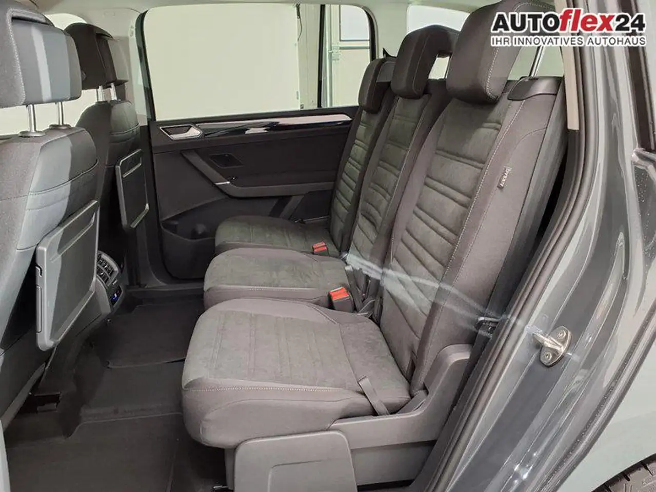 Volkswagen Touran 9