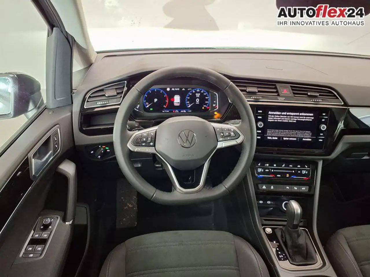Volkswagen Touran 11