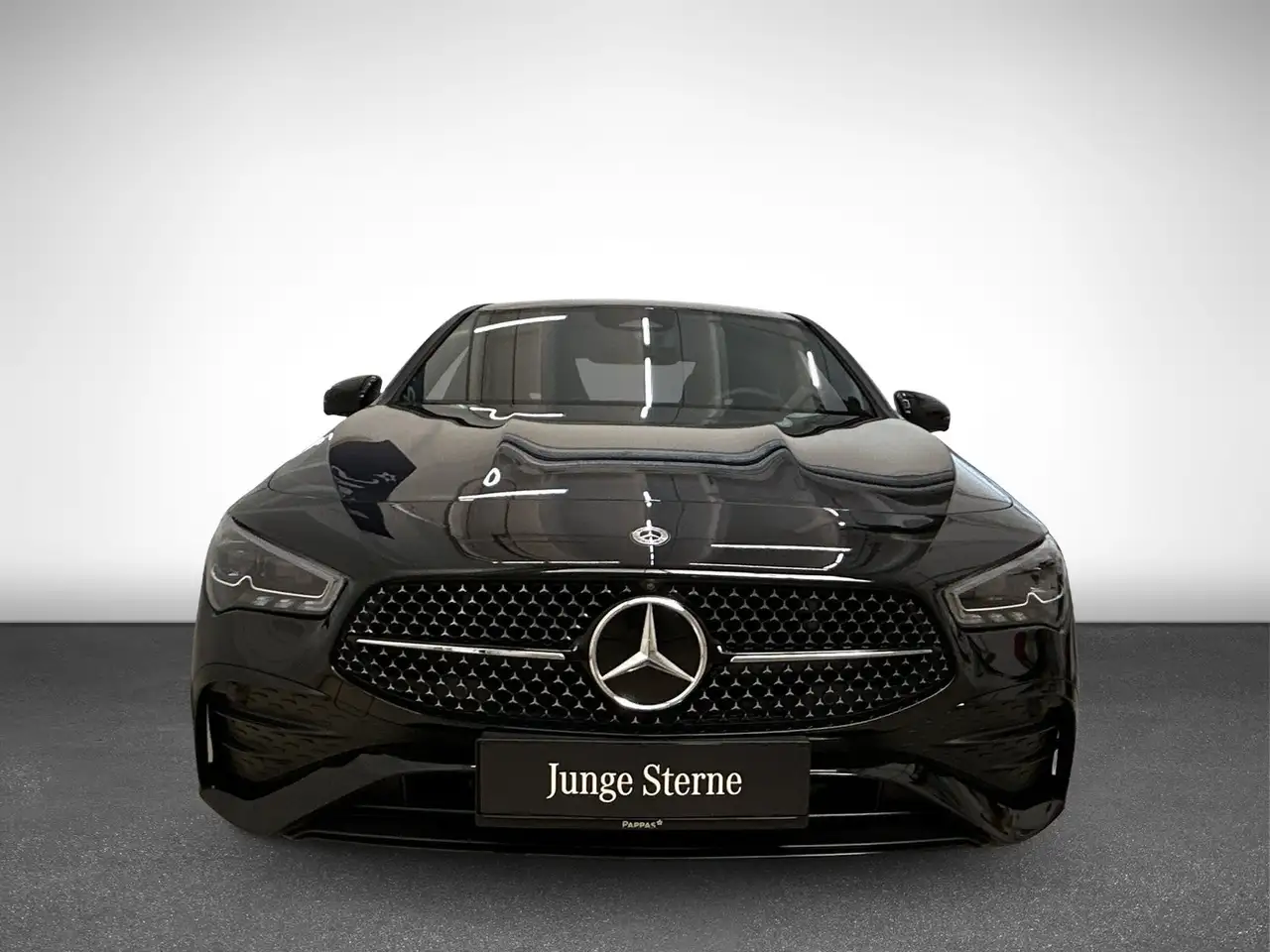 Mercedes-Benz CLA 200 4