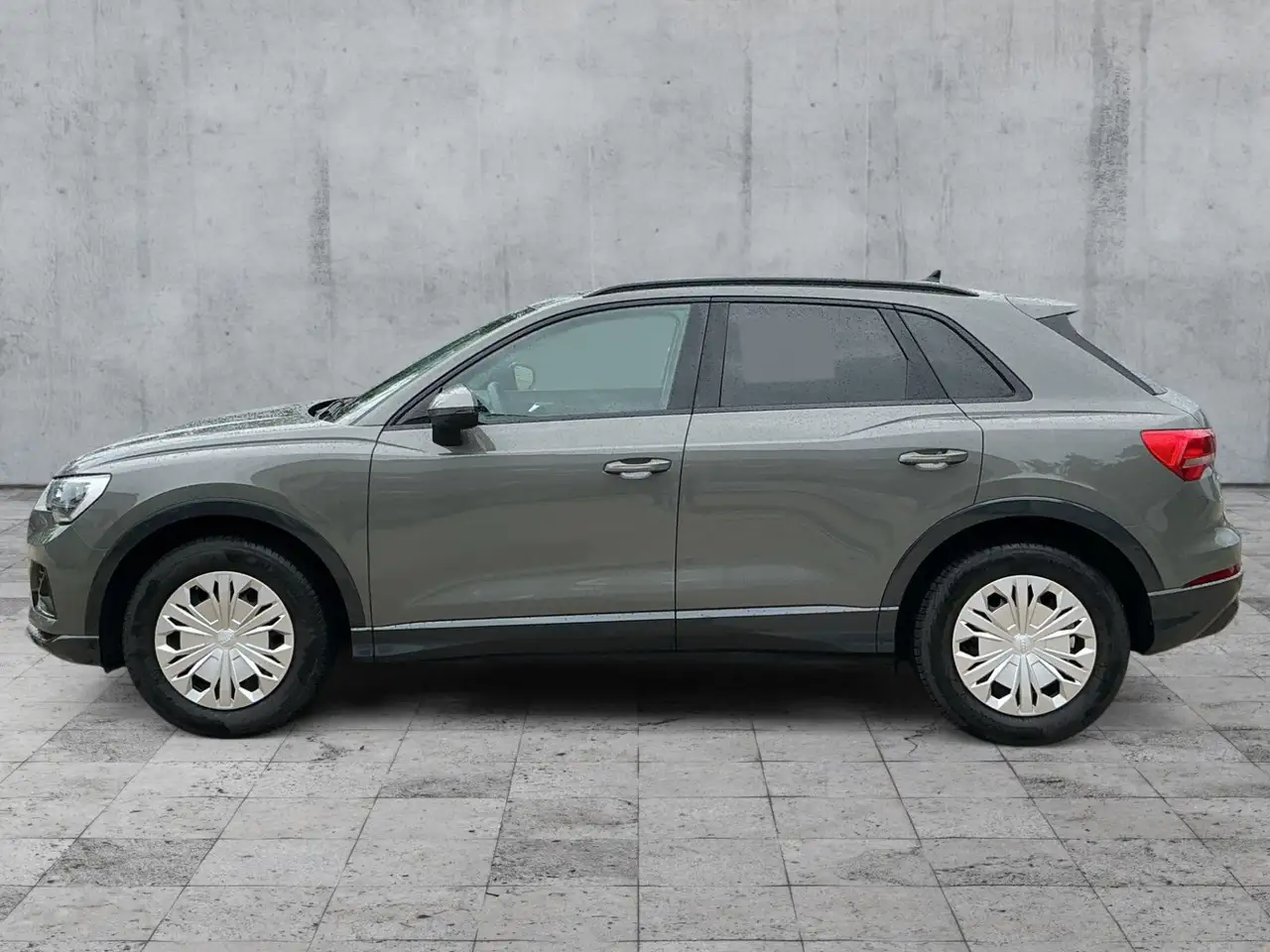 Audi Q3 4