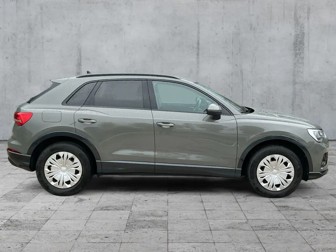 Audi Q3 7