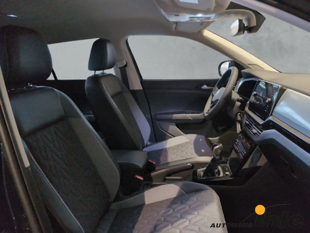 Volkswagen T-Cross 4