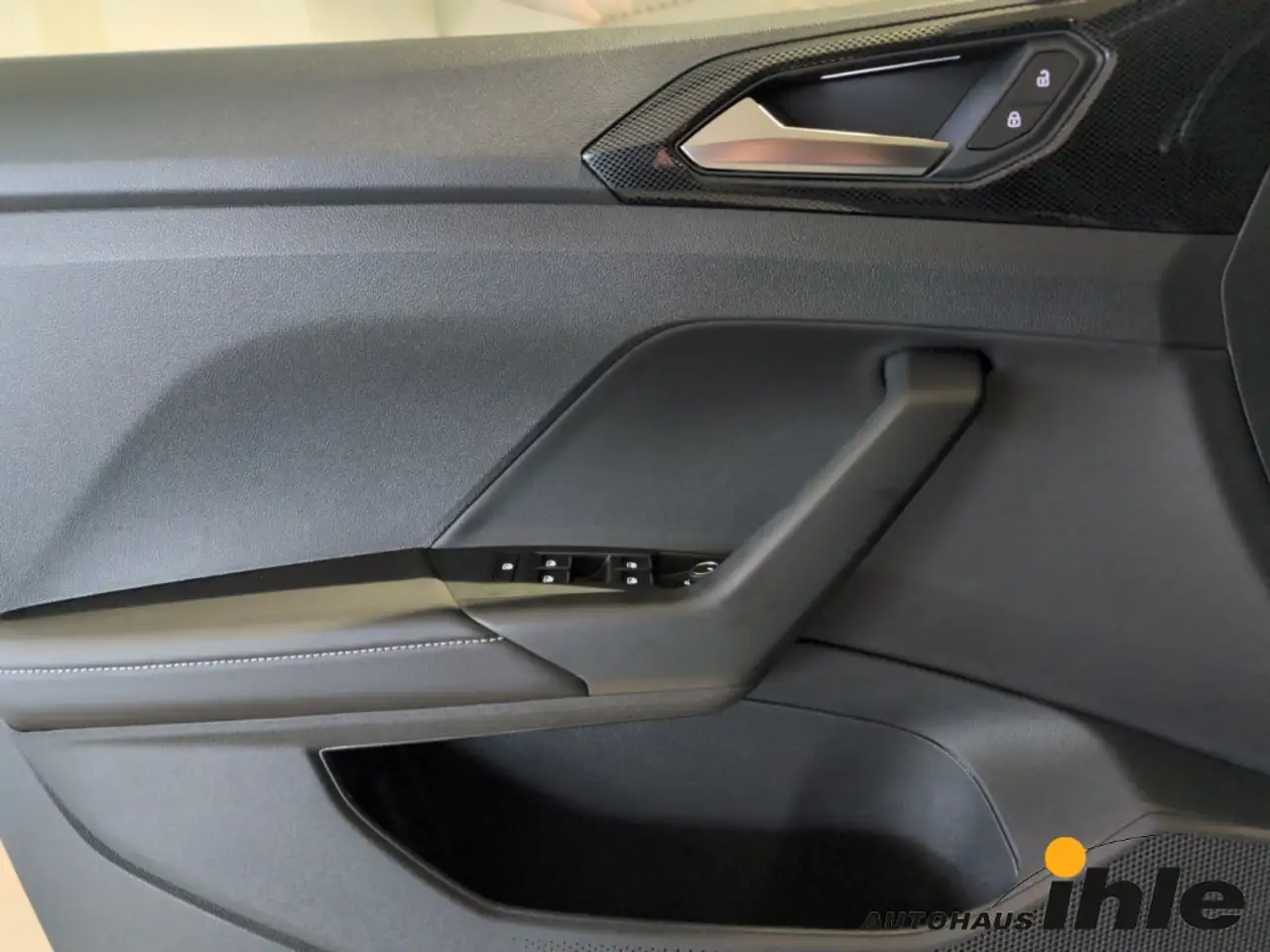 Volkswagen T-Cross 10
