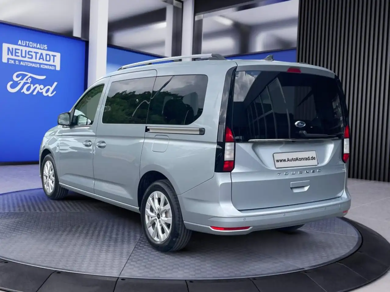 Ford Tourneo 6