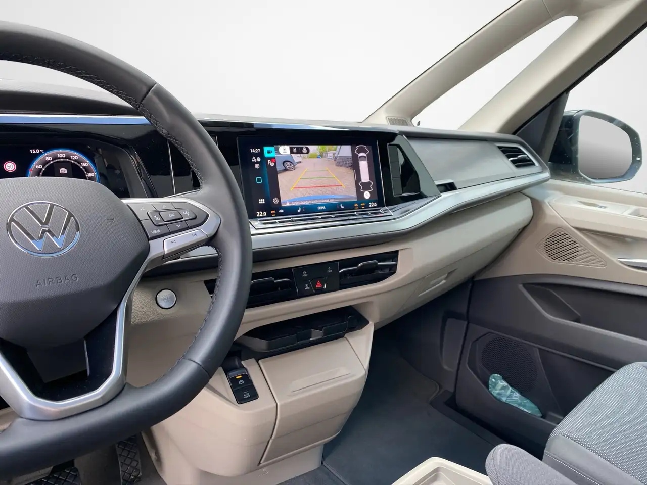 Volkswagen T7 Multivan 10