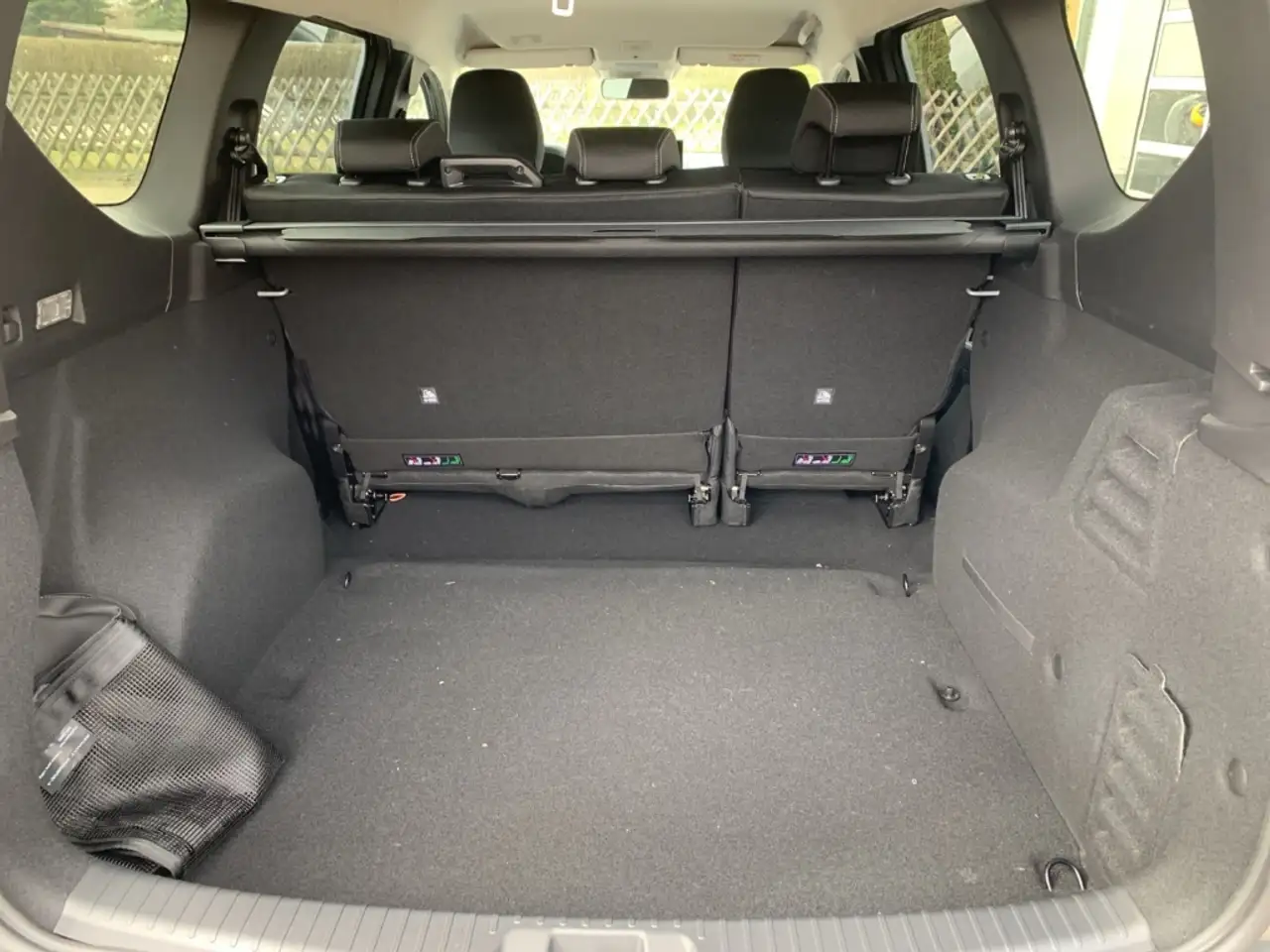 Dacia Jogger 12