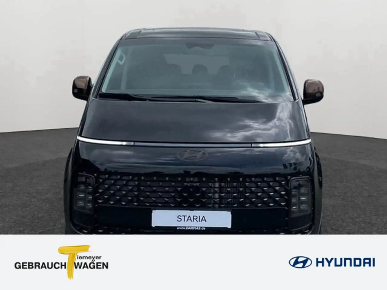 Hyundai STARIA 2