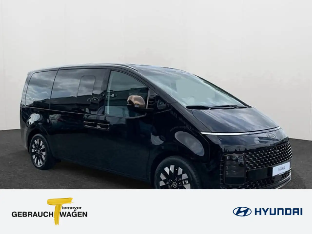 Hyundai STARIA 3