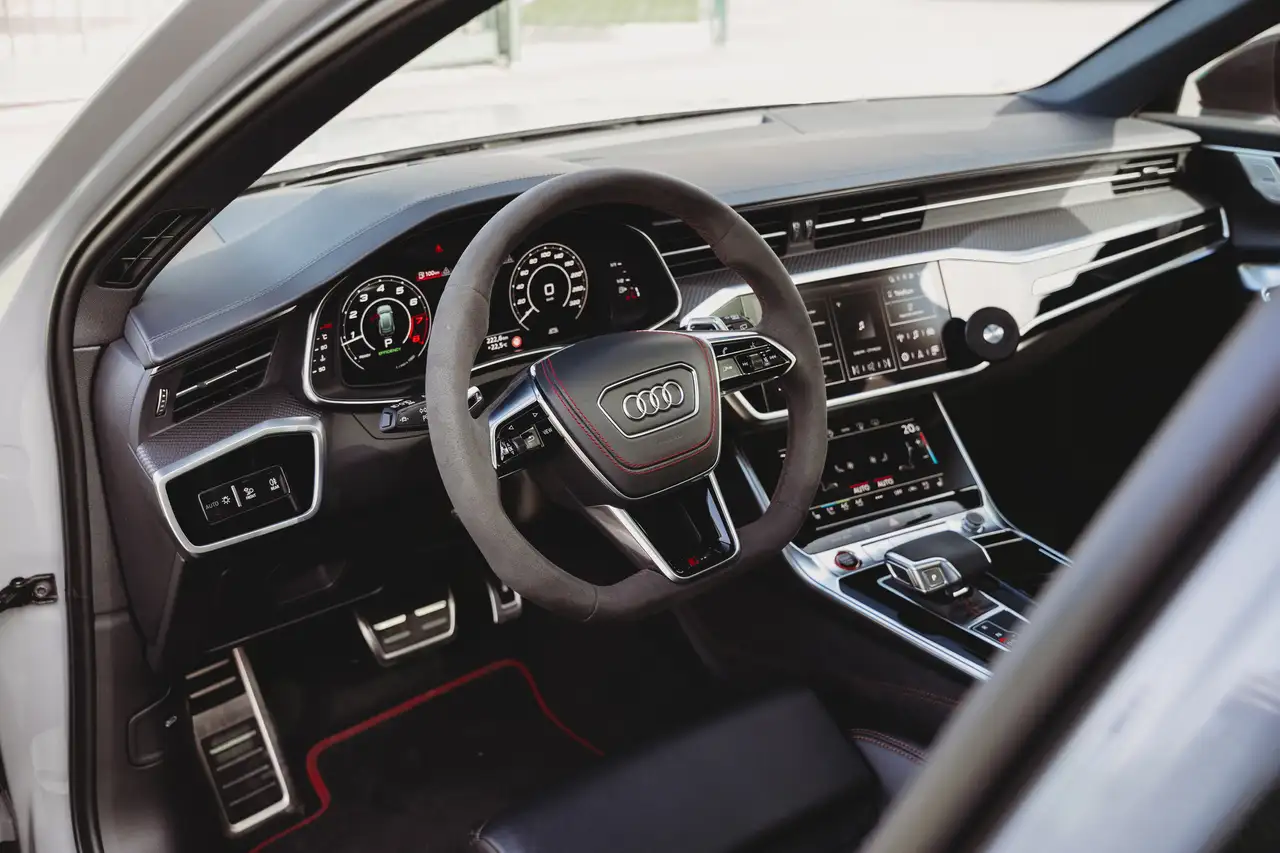Audi RS6 11