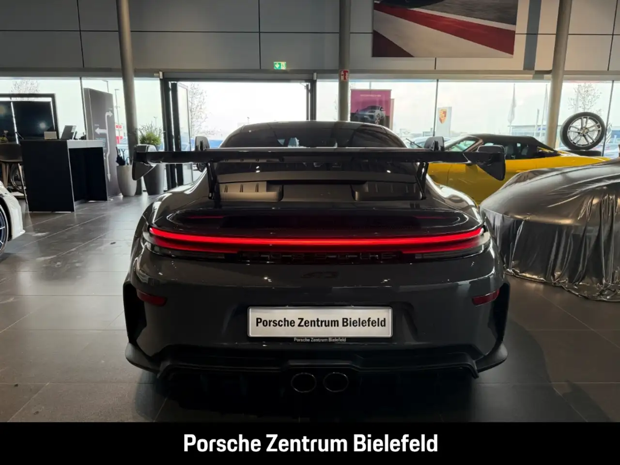 Porsche 992 911 5
