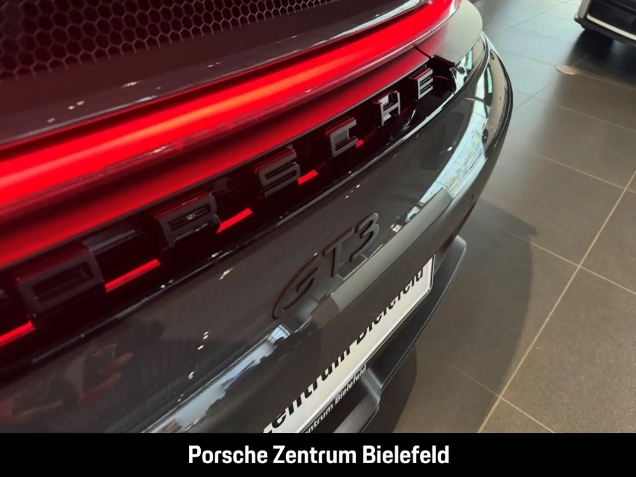 Porsche 992 911 14