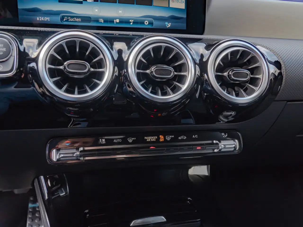 Mercedes-Benz CLA 200 17