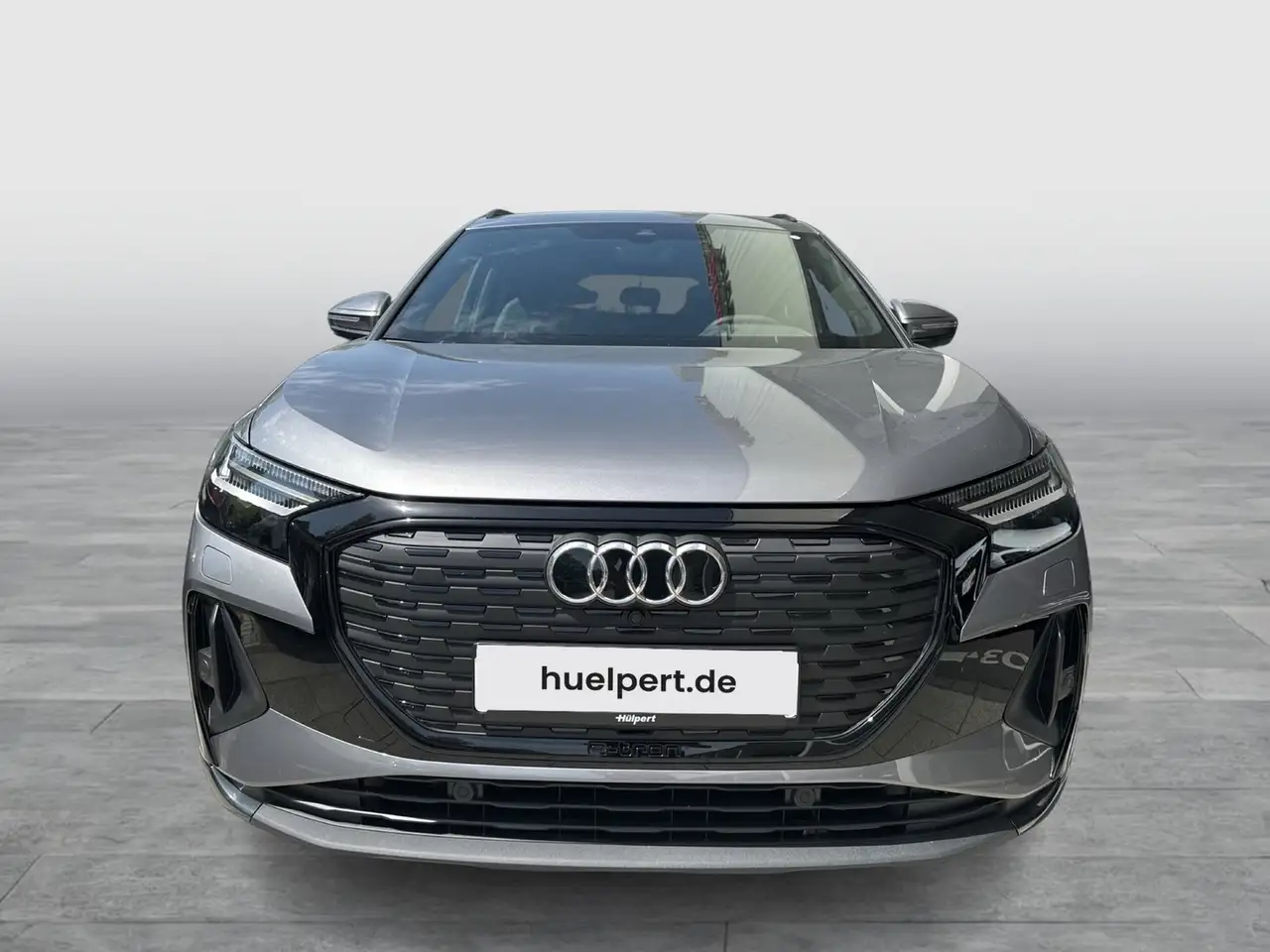 Audi Q4 5