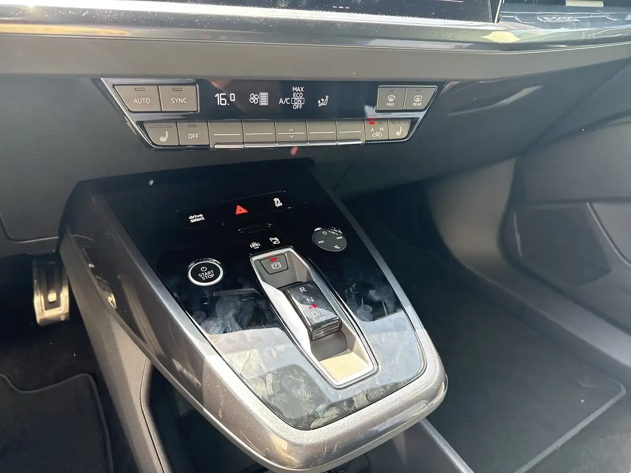 Audi Q4 13