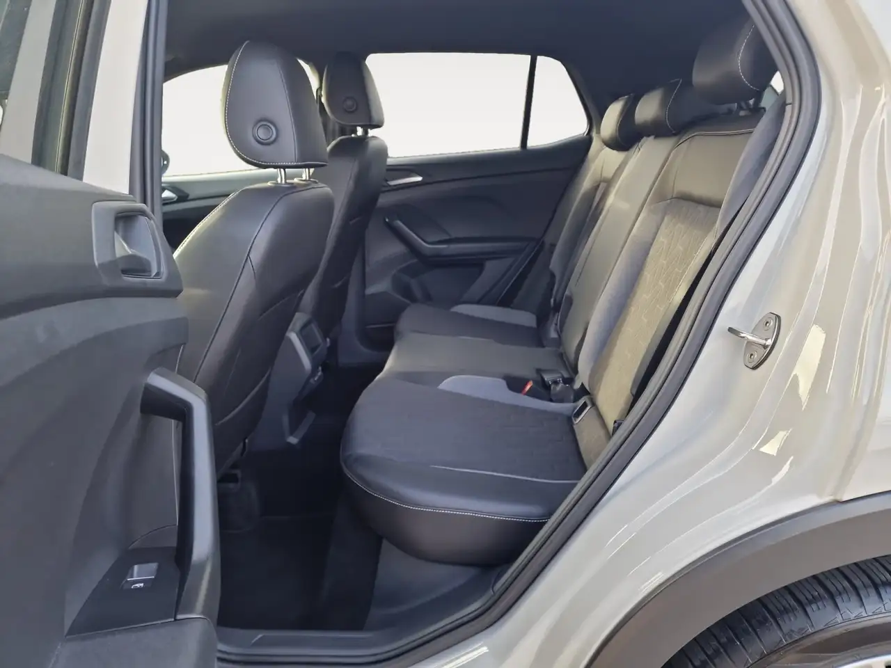 Volkswagen T-Cross 8