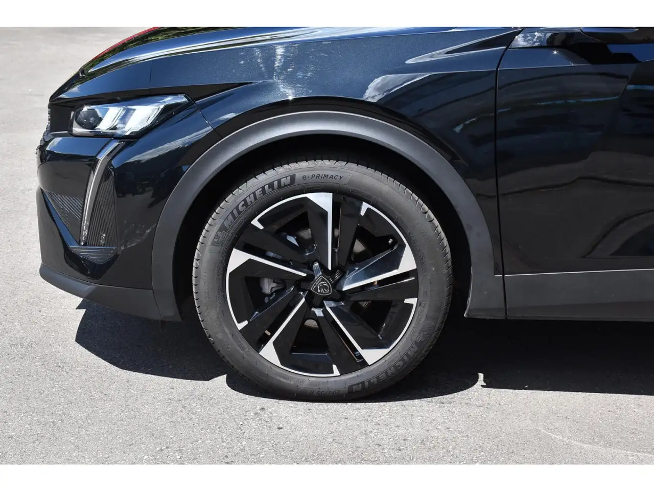 Peugeot 408 5