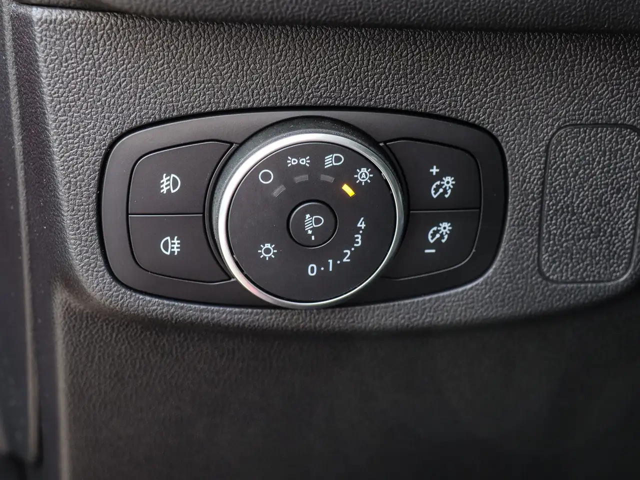 Ford Focus 13