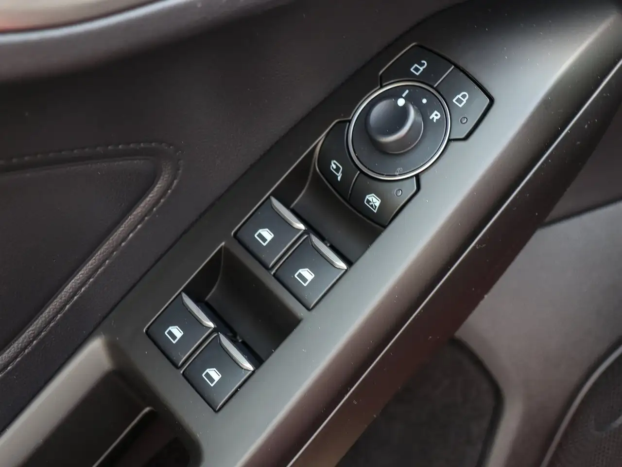 Ford Focus 14