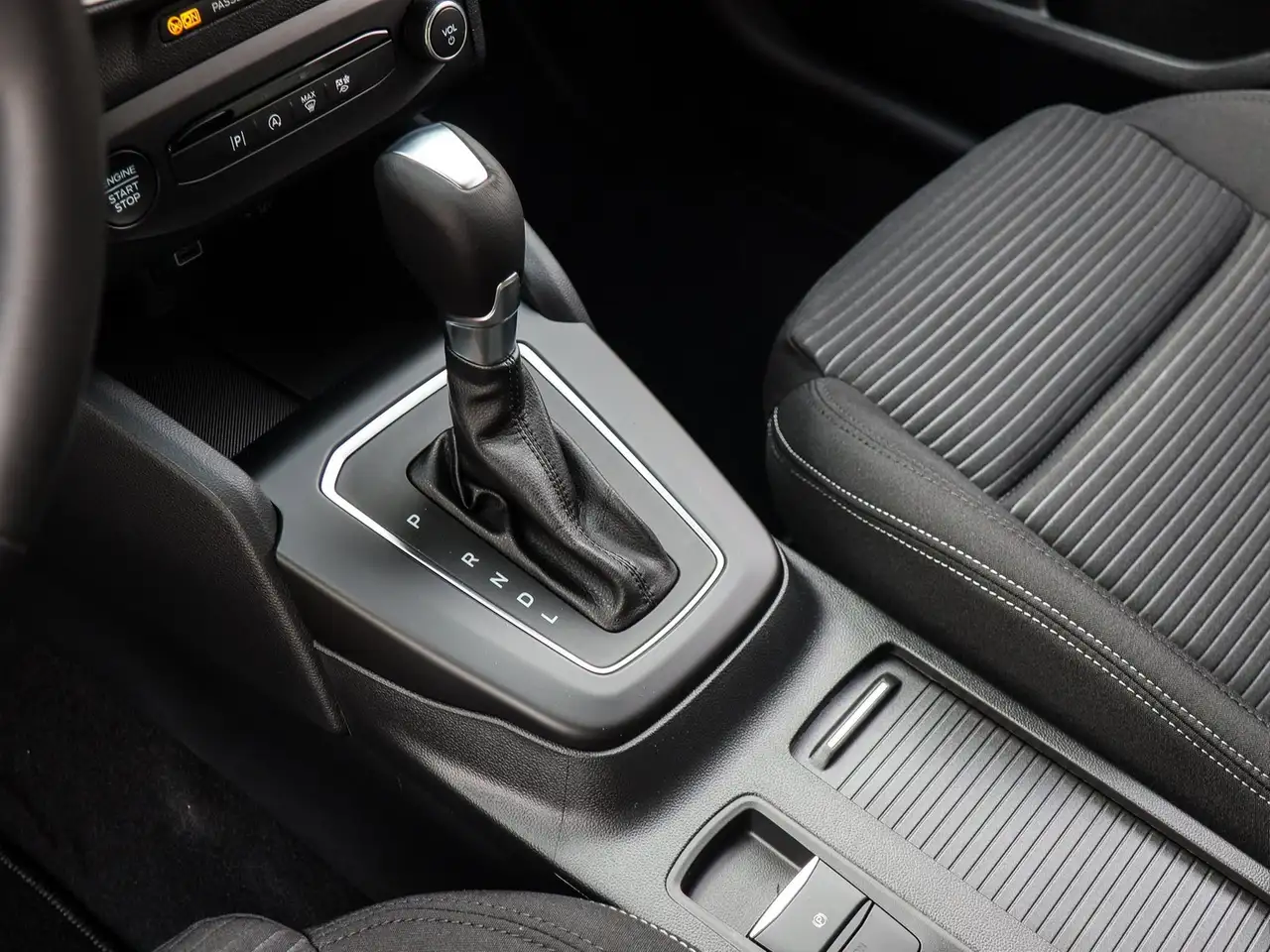 Ford Focus 10