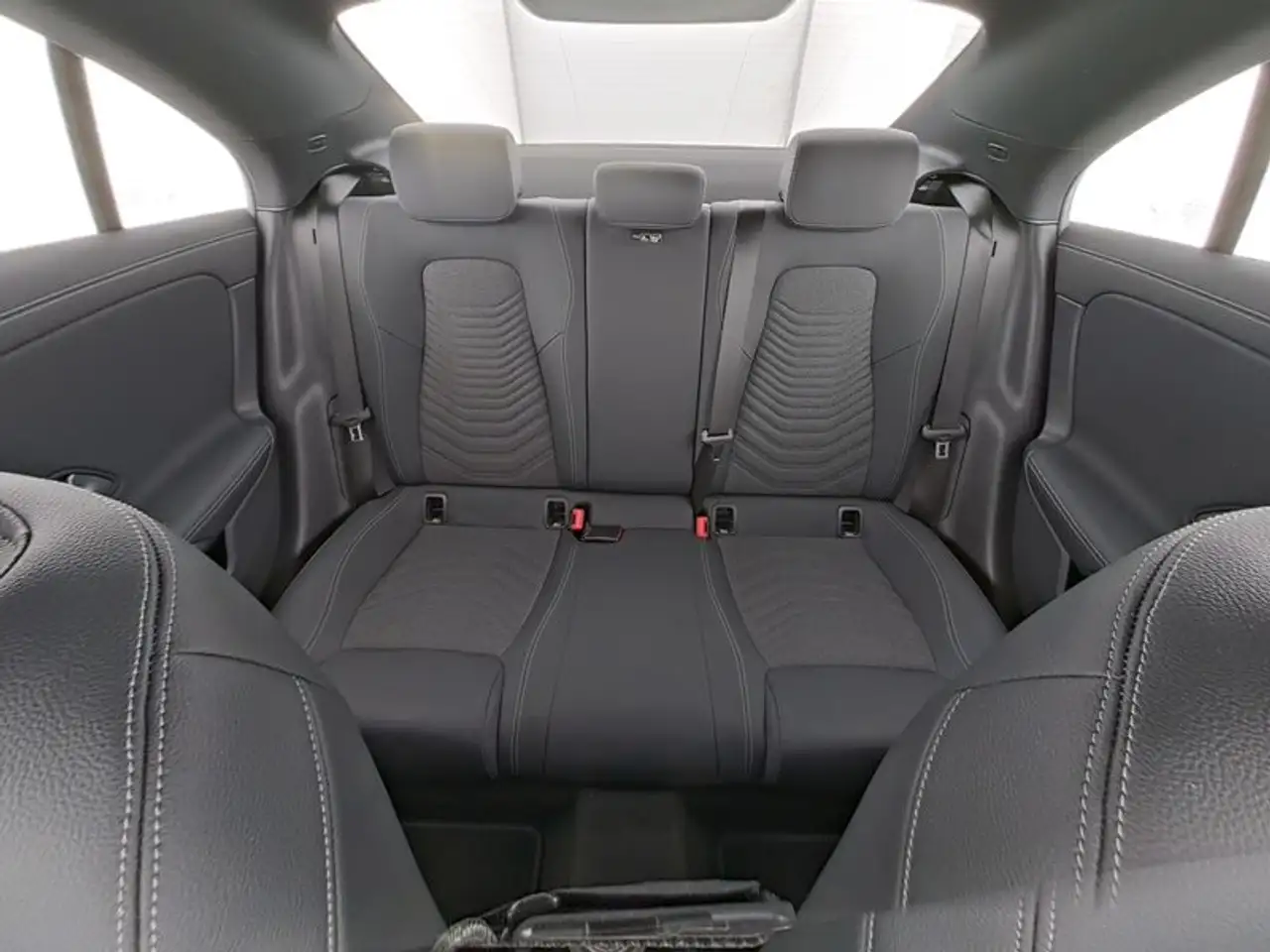 Mercedes-Benz CLA 180 5