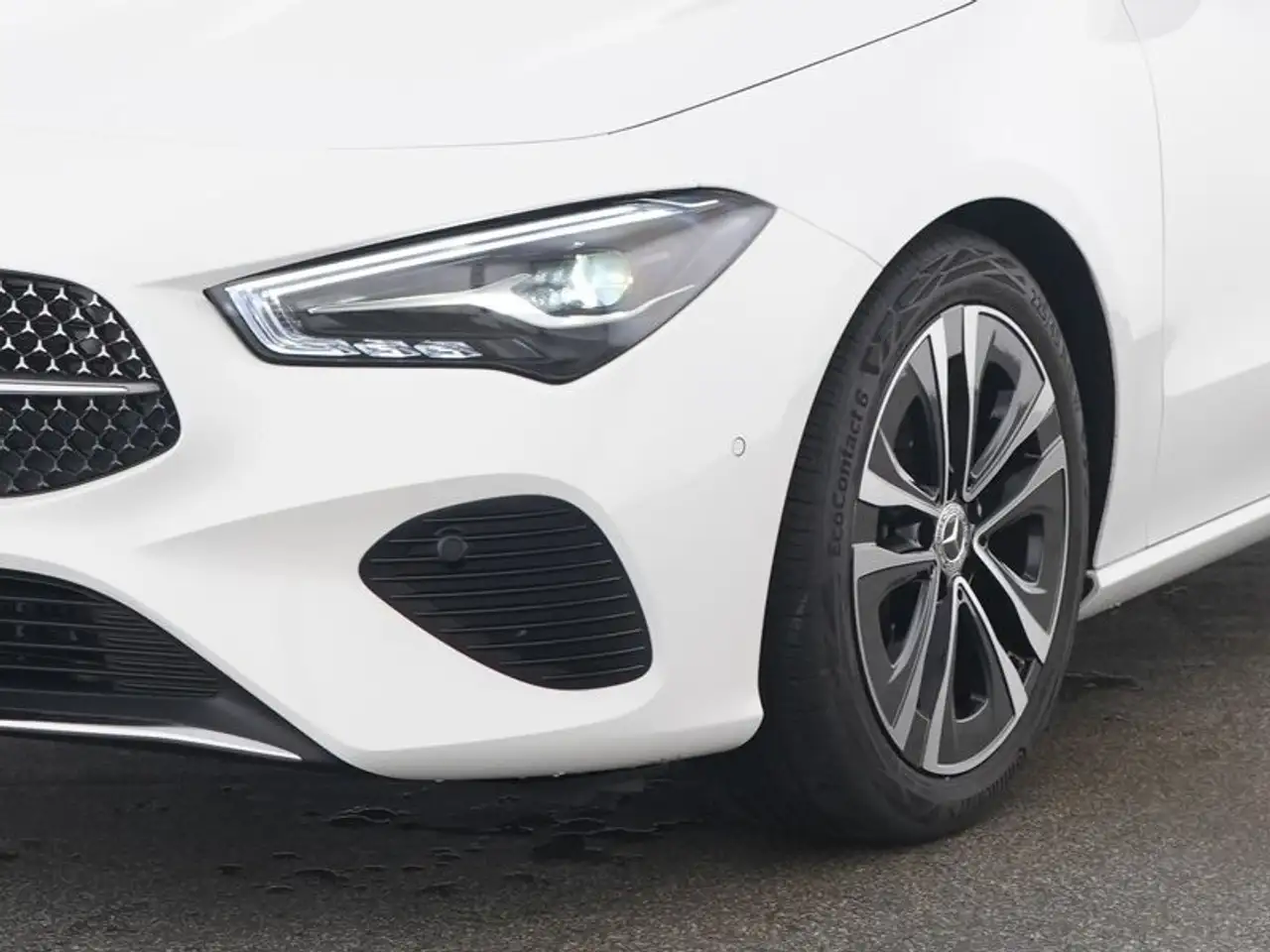 Mercedes-Benz CLA 180 9