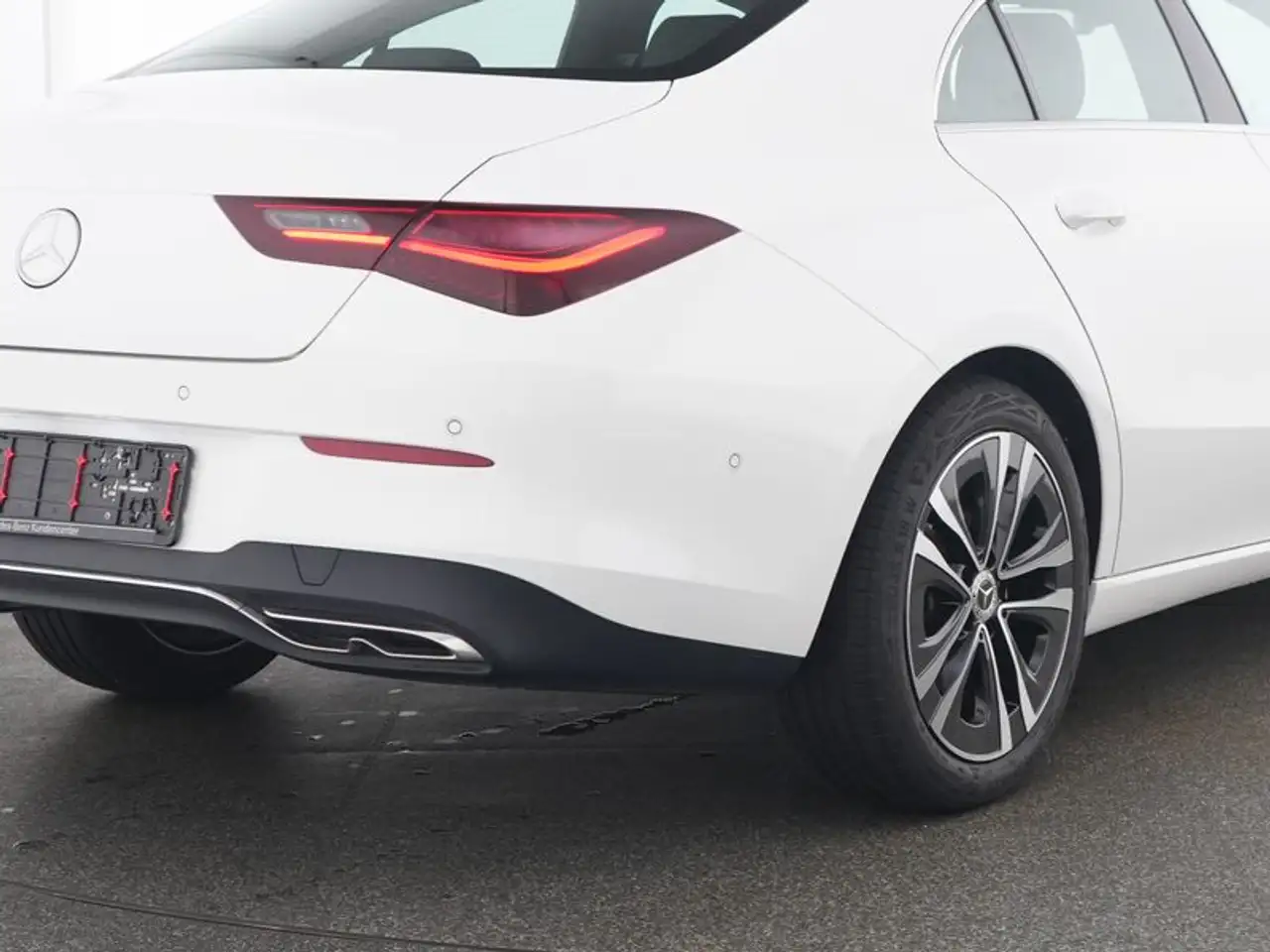 Mercedes-Benz CLA 180 10