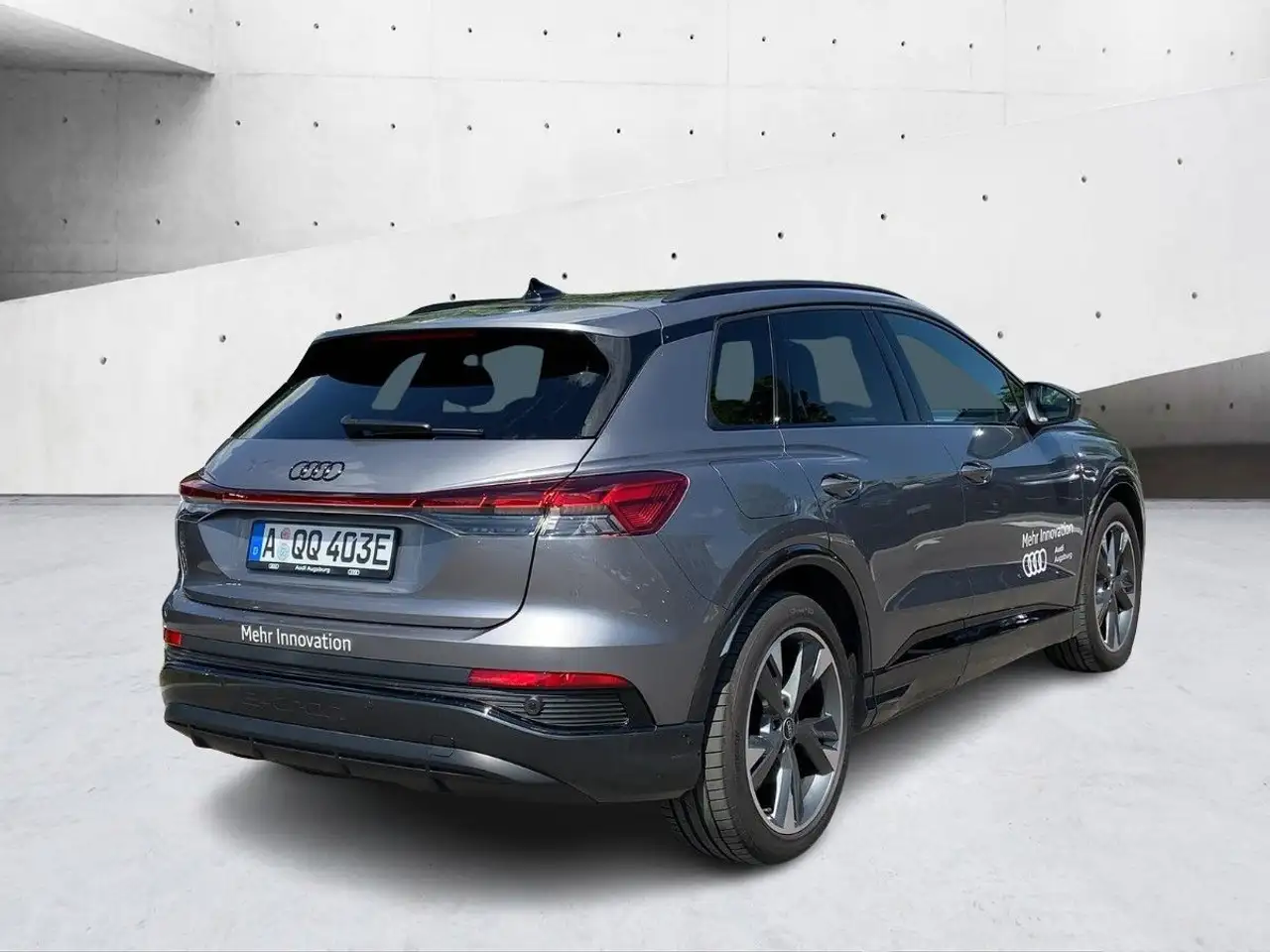 Audi Q4 5